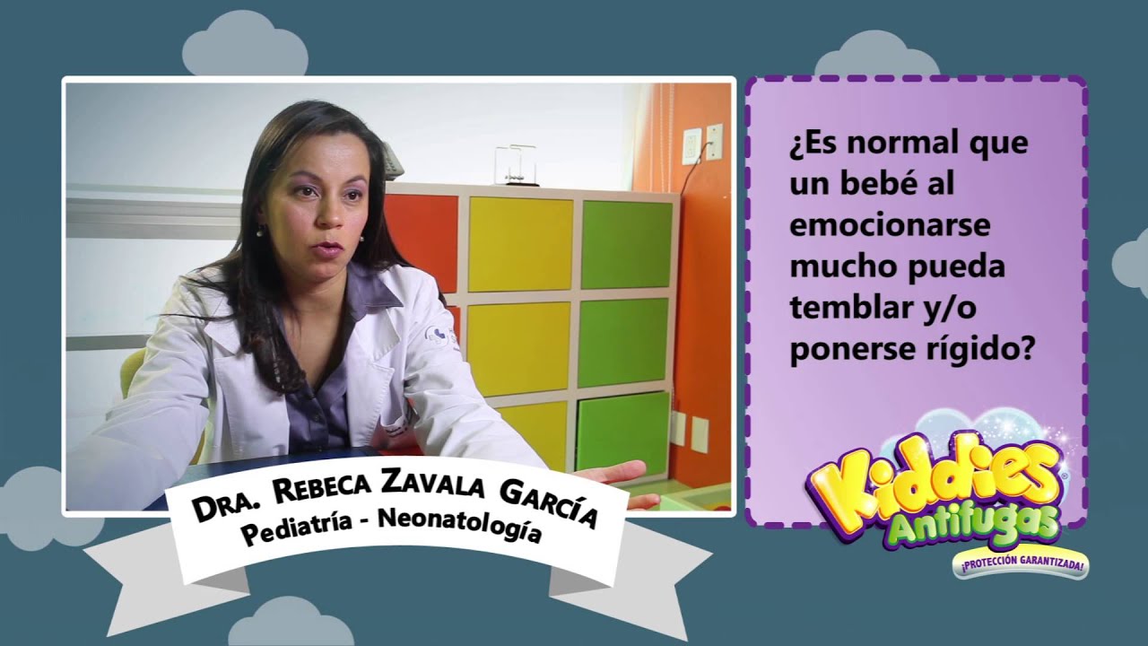 porque mi bebe cierra los puños